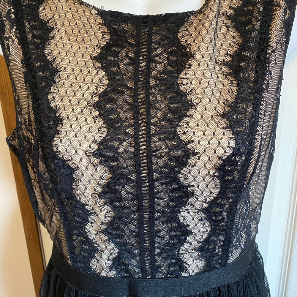 Formal Dress - Picture 5 of 6
